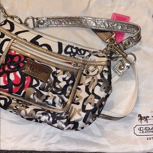 NWOT Coach Poppy Floral Graffiti Purse Y2K/2000s